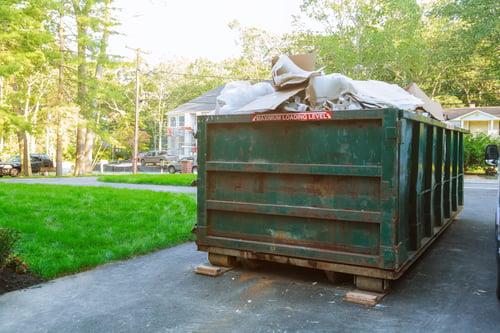 Commercial Bin & Dumpster Pad Cleaning / Limpieza Comercial de Contenedores